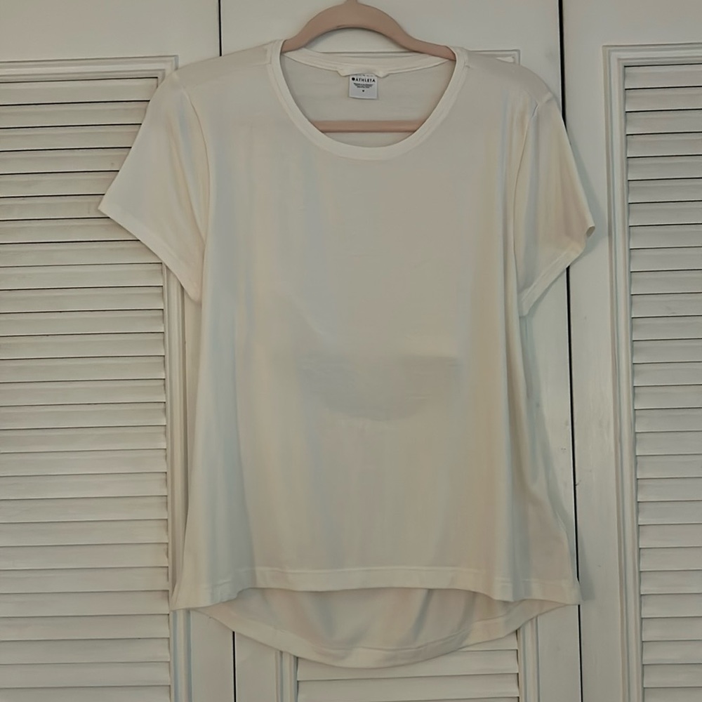 White short sleeve top